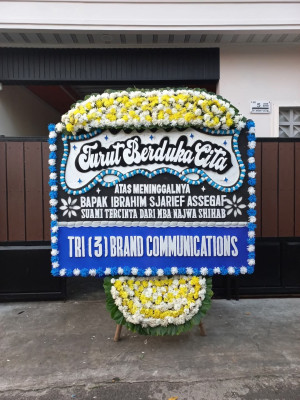 Papan Bunga Duka di Manado Tua Dua